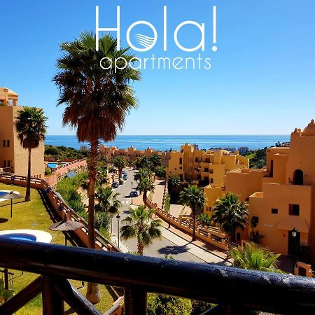 Hola! Apartments At Coto Real Манилва Экстерьер фото